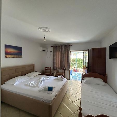 Petrefi Apartments Ksamil Exterior foto
