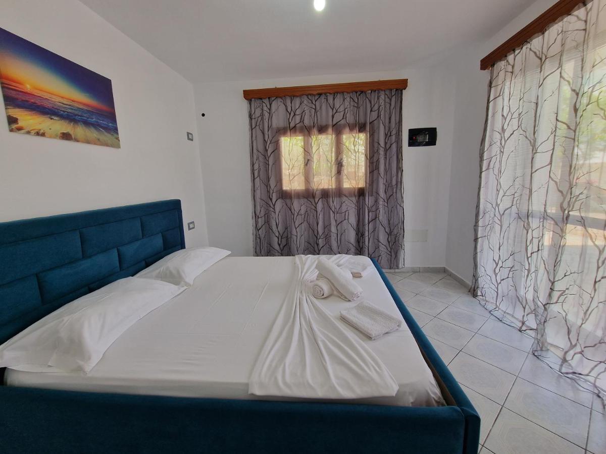 Petrefi Apartments Ksamil Exterior foto